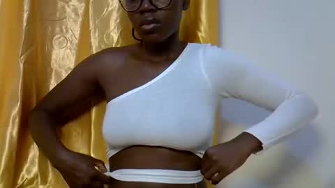 Snapshot of afrikan_desire chatting on February 7, 2026, 9:57 am afrikan_desire online show from February 7, 2026, 9:57 am