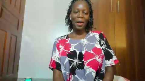 Leah online show from November 2, 2025, 12:35 am