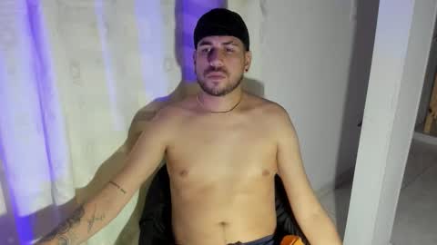 hotchillcouple online show from December 17, 2025, 5:13 am