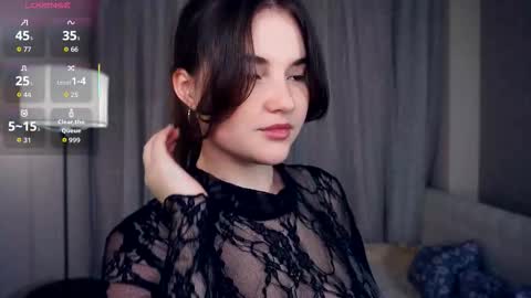 Snapshot of aftonbunkers chatting on December 5, 2025, 6:22 am Lana 1800 - 0330 UTC Mia 0700- 1630 UTC online show from December 5, 2025, 6:22 am