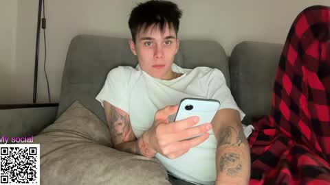 Snapshot of ag_prince chatting on May 6, 2026, 11:43 pm Mark online show from May 6, 2026, 11:43 pm