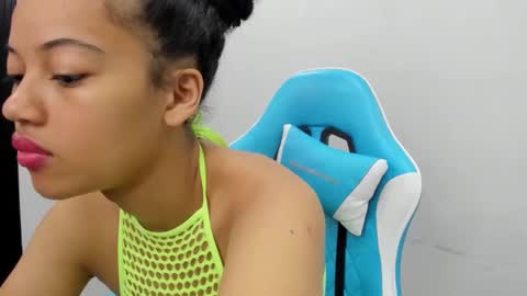 Snapshot of agata18_ chatting on November 14, 2025, 12:37 pm A G A T A online show from November 14, 2025, 12:37 pm