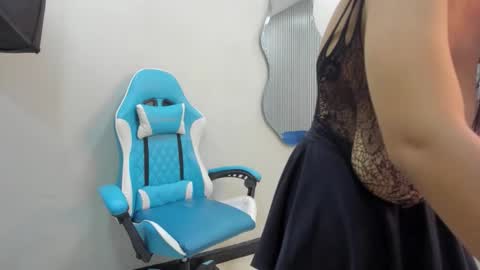 Snapshot of agata18_ chatting on November 26, 2025, 12:28 pm A G A T A online show from November 26, 2025, 12:28 pm