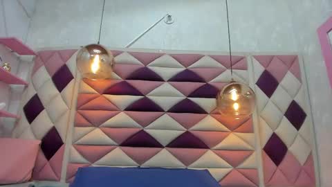 Snapshot of agata_01_ chatting on February 21, 2025, 6:04 pm Ana online show from February 21, 2025, 6:04 pm