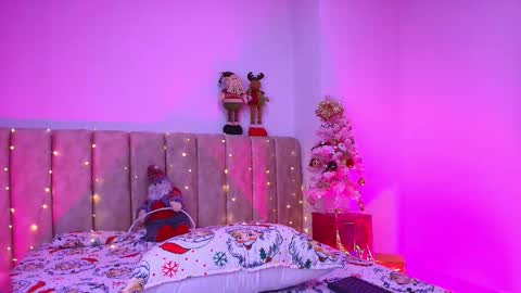 Snapshot of agata_01_ chatting on December 2, 2025, 11:59 am Ana online show from December 2, 2025, 11:59 am