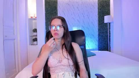 Snapshot of agata_evanss chatting on December 15, 2025, 10:52 am agata_evanss online show from December 15, 2025, 10:52 am