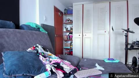 Agata Collinss online show from May 22, 2026, 9:31 pm