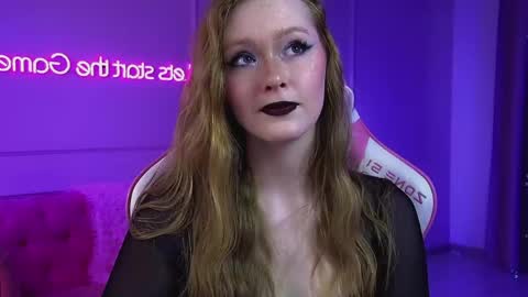AgataFoxley online show from May 5, 2026, 6:32 am