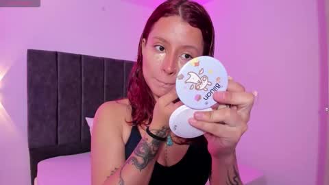 Snapshot of agataliz chatting on October 29, 2025, 12:29 pm Agata Liz online show from October 29, 2025, 12:29 pm