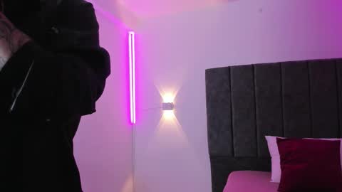 Snapshot of agataliz chatting on November 7, 2025, 4:18 pm Agata Liz online show from November 7, 2025, 4:18 pm