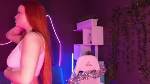 Snapshot of agatamoonlight chatting on December 27, 2024, 1:43 am Agata online show from December 27, 2024, 1:43 am