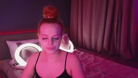 Snapshot of agatamoonlight chatting on February 7, 2025, 11:12 am Agata online show from February 7, 2025, 11:12 am