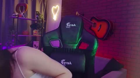 Snapshot of agatawillis chatting on November 25, 2025, 8:47 am Agata online show from November 25, 2025, 8:47 am