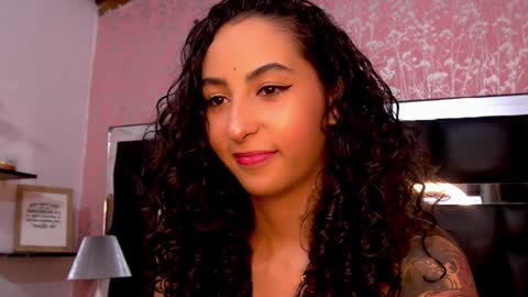 Snapshot of agatha_collinss chatting on January 18, 2025, 7:15 pm Val inst agatha clls online show from January 18, 2025, 7:15 pm