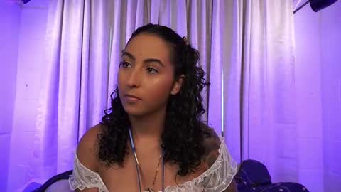 Snapshot of agatha_collinss chatting on October 1, 2025, 6:36 pm Val inst agatha clls online show from October 1, 2025, 6:36 pm