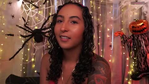 Snapshot of agatha_collinss chatting on October 16, 2025, 7:04 pm Val inst agatha clls online show from October 16, 2025, 7:04 pm