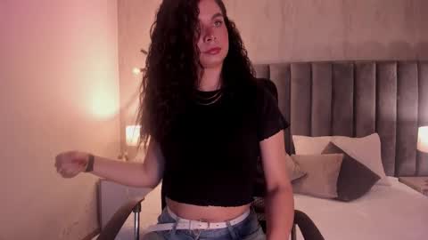 AgathaMendoza online show from October 14, 2025, 10:54 pm