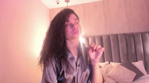 AgathaMendoza online show from October 15, 2025, 12:05 pm