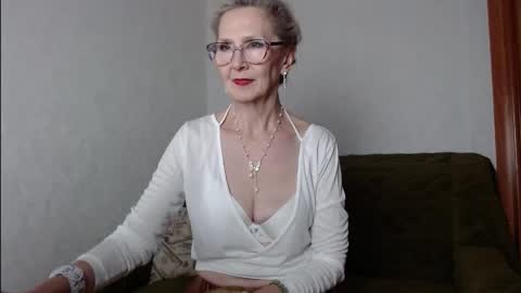 Agatha online show from November 2, 2025, 2:52 pm