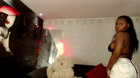 Snapshot of agatha_prime chatting on December 18, 2025, 11:22 pm CAROLINA online show from December 18, 2025, 11:22 pm