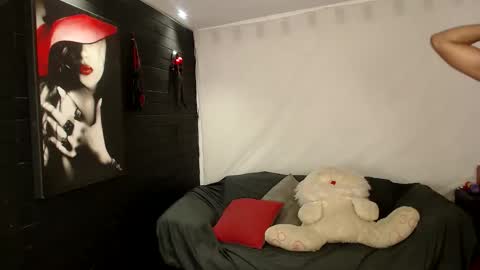 Snapshot of agatha_prime chatting on February 11, 2026, 8:25 pm CAROLINA online show from February 11, 2026, 8:25 pm