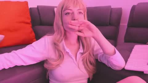 Camila     2 online show from February 16, 2025, 4:31 am