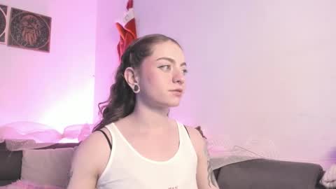 Snapshot of agathaa_ks_ chatting on December 22, 2025, 12:40 am Camila 2 online show from December 22, 2025, 12:40 am