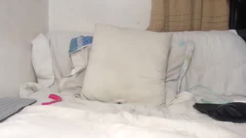 Snapshot of agathaaaa chatting on September 21, 2025, 2:08 pm online show from September 21, 2025, 2:08 pm