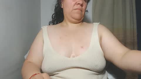 Snapshot of agathaaaa chatting on October 10, 2025, 2:21 am online show from October 10, 2025, 2:21 am