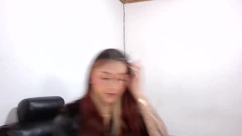 agathamoont online show from February 26, 2026, 1:54 pm