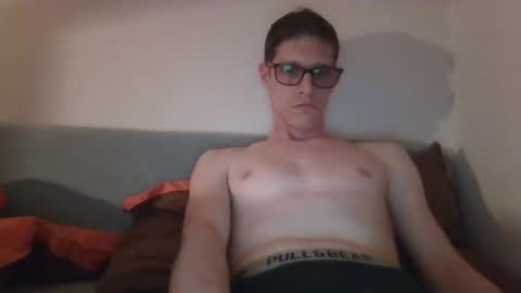 agentradnai96 online show from April 3, 2026, 10:30 pm