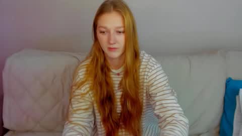 Snapshot of agnesarden chatting on November 13, 2025, 12:59 pm AgnesArden online show from November 13, 2025, 12:59 pm