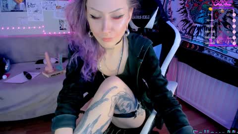 Snapshot of agonygirlxxx chatting on January 3, 2025, 9:05 pm Evexxxx EX KKKRARE online show from January 3, 2025, 9:05 pm