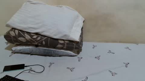 aguas online show from March 1, 2026, 10:12 pm