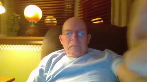 Snapshot of aguynrkfrd chatting on February 23, 2025, 9:55 am aguynrkfrd online show from February 23, 2025, 9:55 am