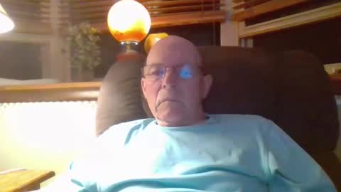 Snapshot of aguynrkfrd chatting on September 21, 2025, 9:22 am aguynrkfrd online show from September 21, 2025, 9:22 am