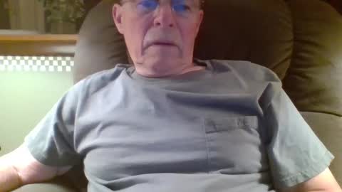 Snapshot of aguynrkfrd chatting on September 28, 2025, 9:25 am aguynrkfrd online show from September 28, 2025, 9:25 am