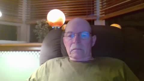 Snapshot of aguynrkfrd chatting on October 5, 2025, 9:40 am aguynrkfrd online show from October 5, 2025, 9:40 am