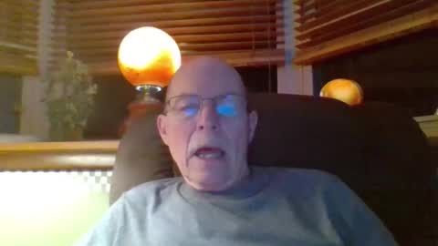 aguynrkfrd online show from February 14, 2026, 10:12 am