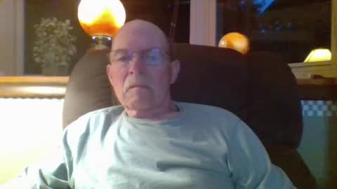 Snapshot of aguynrkfrd chatting on June 28, 2026, 9:37 am aguynrkfrd online show from June 28, 2026, 9:37 am