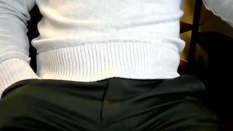 Snapshot of ahdjrucnsjwncnd chatting on February 19, 2025, 7:48 pm Nick online show from February 19, 2025, 7:48 pm