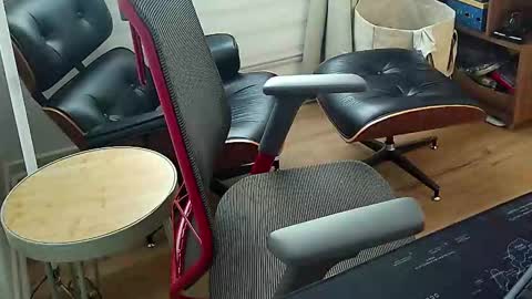 Snapshot of ahmedluckstone chatting on November 2, 2025, 10:23 pm Ahmed online show from November 2, 2025, 10:23 pm