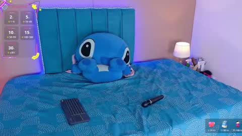 Snapshot of ahvi_ebony chatting on November 24, 2025, 11:54 am Ahvi Ebony online show from November 24, 2025, 11:54 am