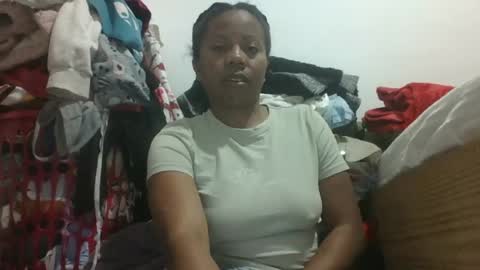 Snapshot of aicha_boobs chatting on July 7, 2026, 6:45 pm Aicha boobs online show from July 7, 2026, 6:45 pm