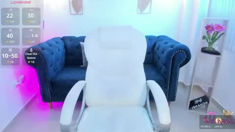 Snapshot of aida_adams chatting on May 19, 2026, 12:22 pm AIDA ADAMS online show from May 19, 2026, 12:22 pm