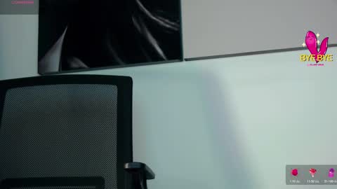 Aida  online show from November 30, 2025, 11:14 am