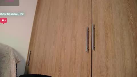 Snapshot of aidaadams chatting on January 16, 2026, 11:36 am Aida online show from January 16, 2026, 11:36 am