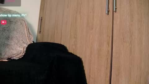 Snapshot of aidaadams chatting on January 17, 2026, 11:26 am Aida online show from January 17, 2026, 11:26 am