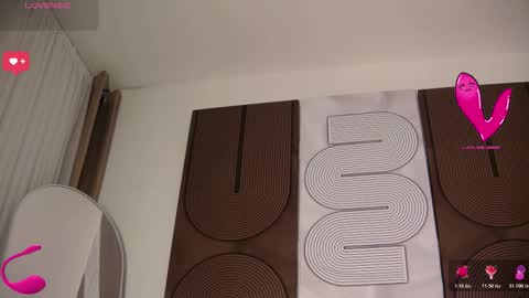 Snapshot of aidaadams chatting on February 25, 2026, 11:31 am Aida online show from February 25, 2026, 11:31 am