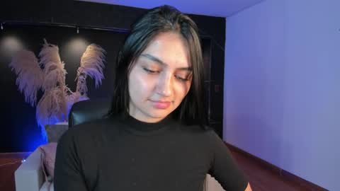 aidajoness online show from November 18, 2025, 12:31 pm